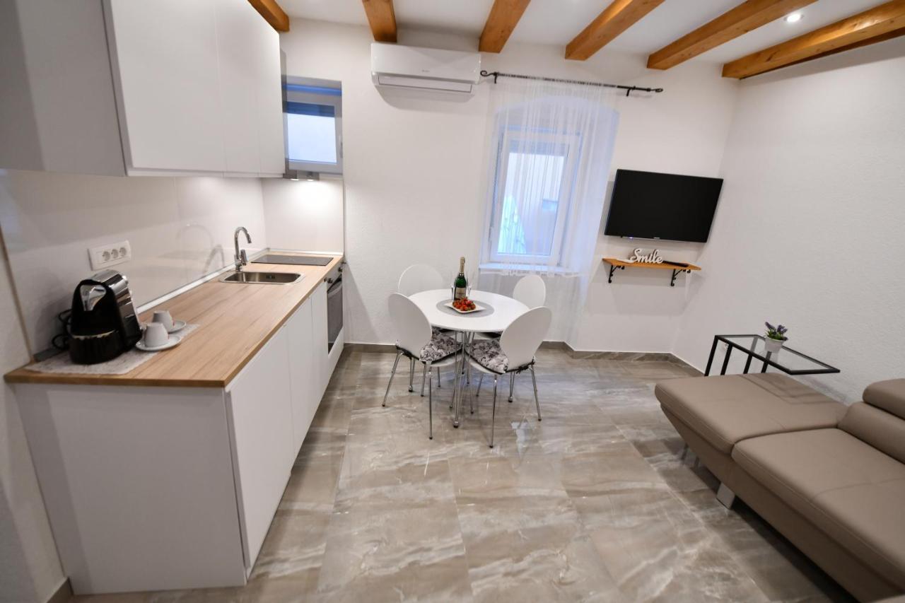 Apartment Lavanda - Suite Sinj Exterior foto